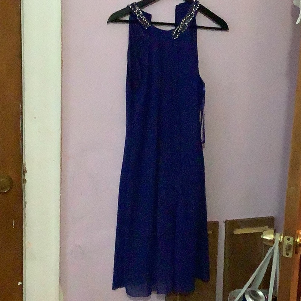 I’m selling a dress barn strap